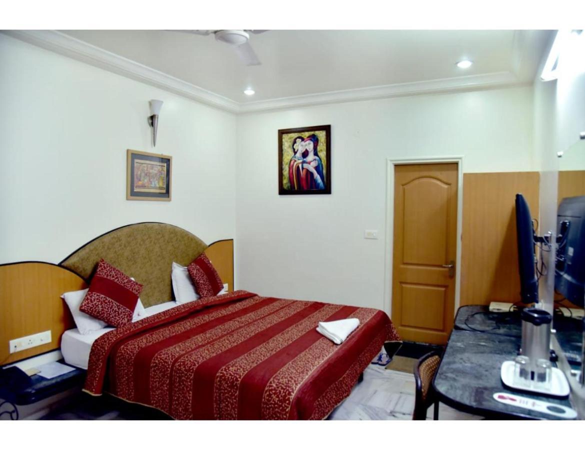 Hotel Dwarka, Nagpur Esterno foto