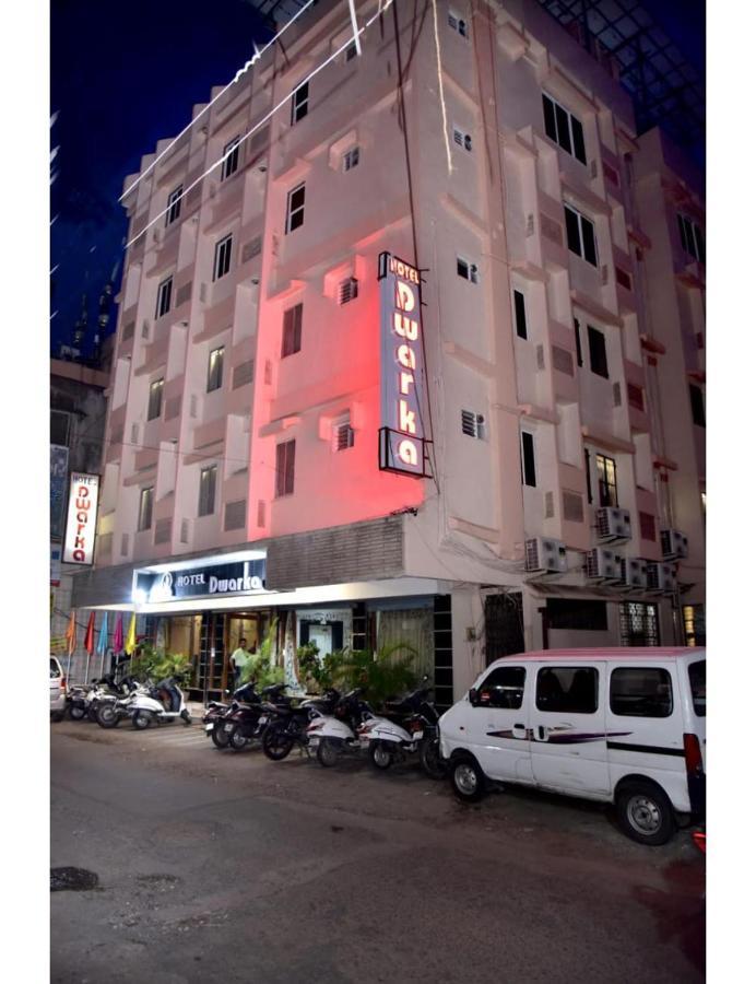 Hotel Dwarka, Nagpur Esterno foto